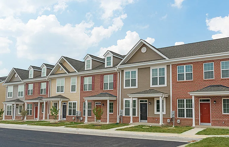 Towns at Woodfield — Photo 3