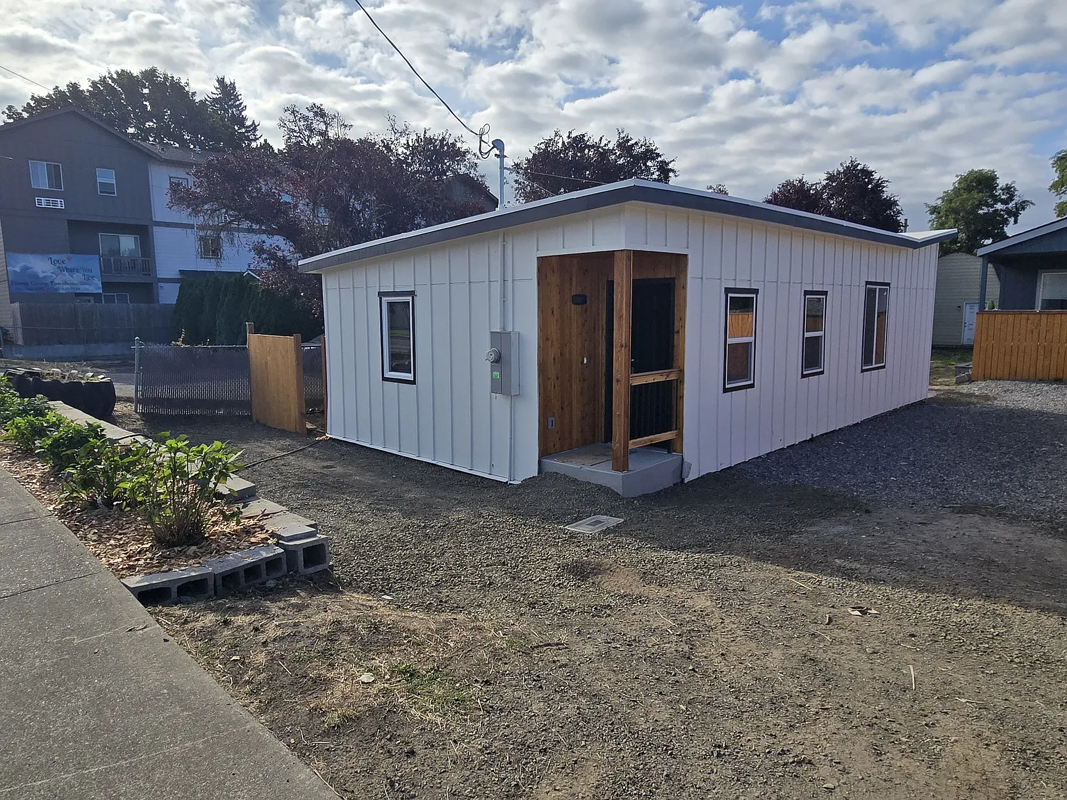 2 bed, 750 sqft, $1,650 — Photo 1