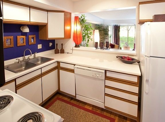 3rd image of 2256 Cypress Dr