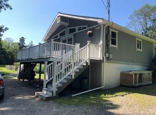 92 Dayton Rd, Waterford, CT 06385