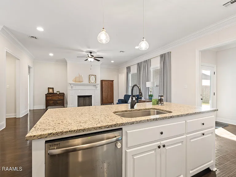 110 Olivewood Dr — Photo 20