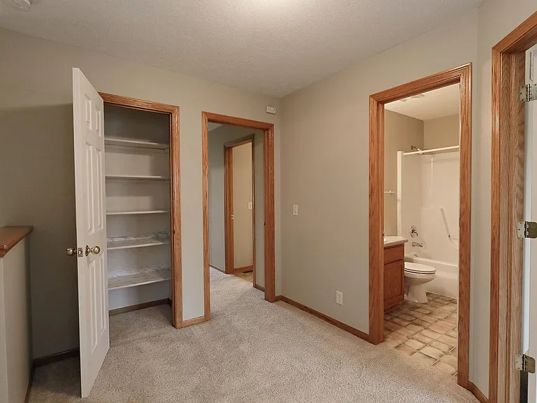 6907 Naples Dr — Photo 19
