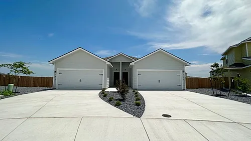 3418 Lindsay Ln Photo 1