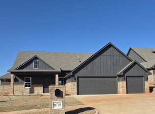 11709 NW 102nd St, Yukon, OK 73099