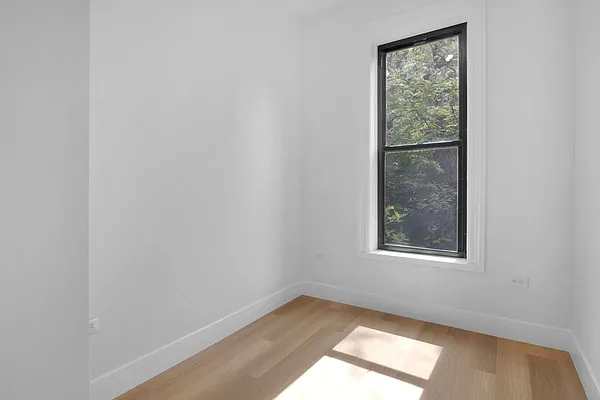 Rented by OGI Management | media 11