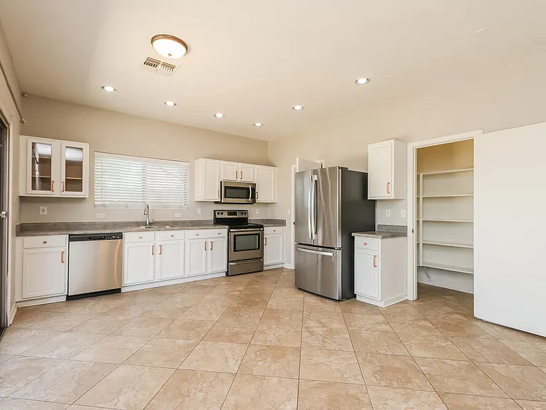 11552 E Flower Cir — Photo 7