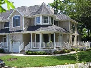 33 Blair Rd, East Setauket, NY 11733