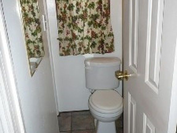 3rd image of 2341 Whittemore Pl