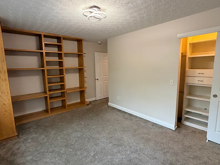 9327 Polaris Green Dr — Photo 42