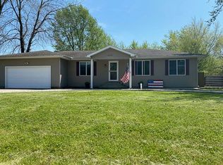 2235 W Rock Springs Rd, Decatur, IL 62521