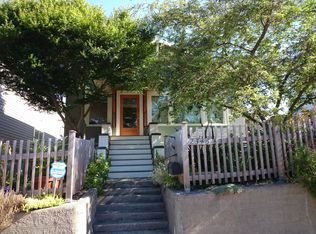 2346 N 61st St, Seattle, WA 98103