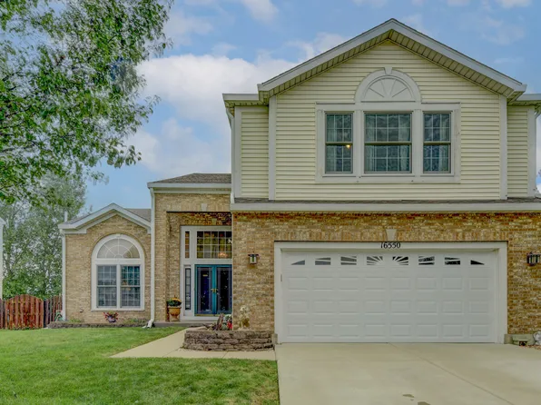 16550 Borio Dr, Crest Hill, IL 60403