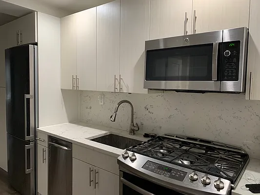 Rented by Stonehenge NYC LLC | media 2