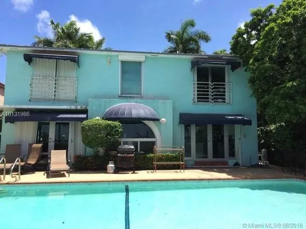 1267 N Venetian Way, Miami Beach, FL 33139