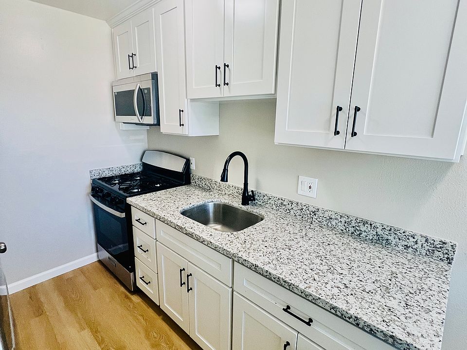 Modern kitchen