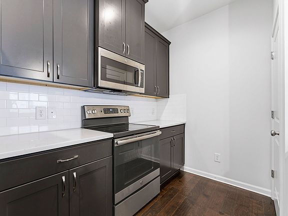 4th image of 2717 Avanti Way