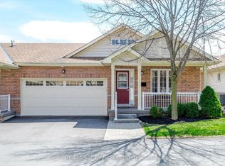 877 Wentworth St #12, Peterborough, ON K9J 8R7