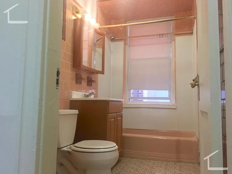 1822B Beacon St #A7 — Photo 10