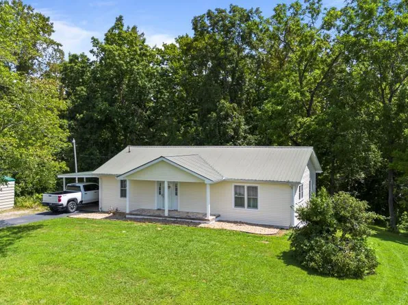 2473 Long Hollow Rd, Lafollette, TN 37766