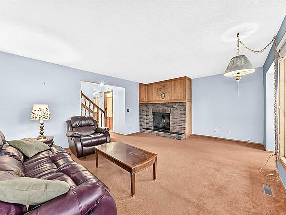 4th image of 4008 W 46th St SW