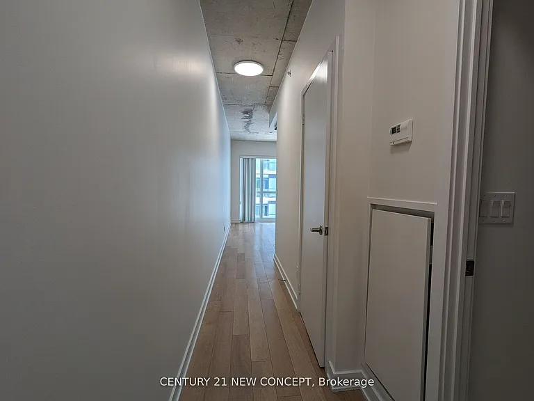 210 Simcoe St #613 — Photo 3
