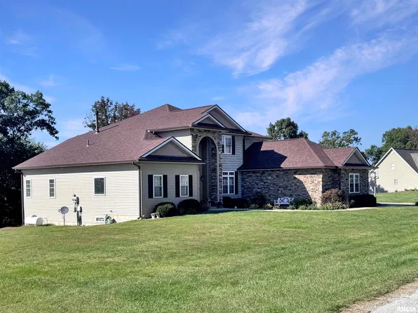 1041 County Road 910 East St, Mount Sterling, IL 62353