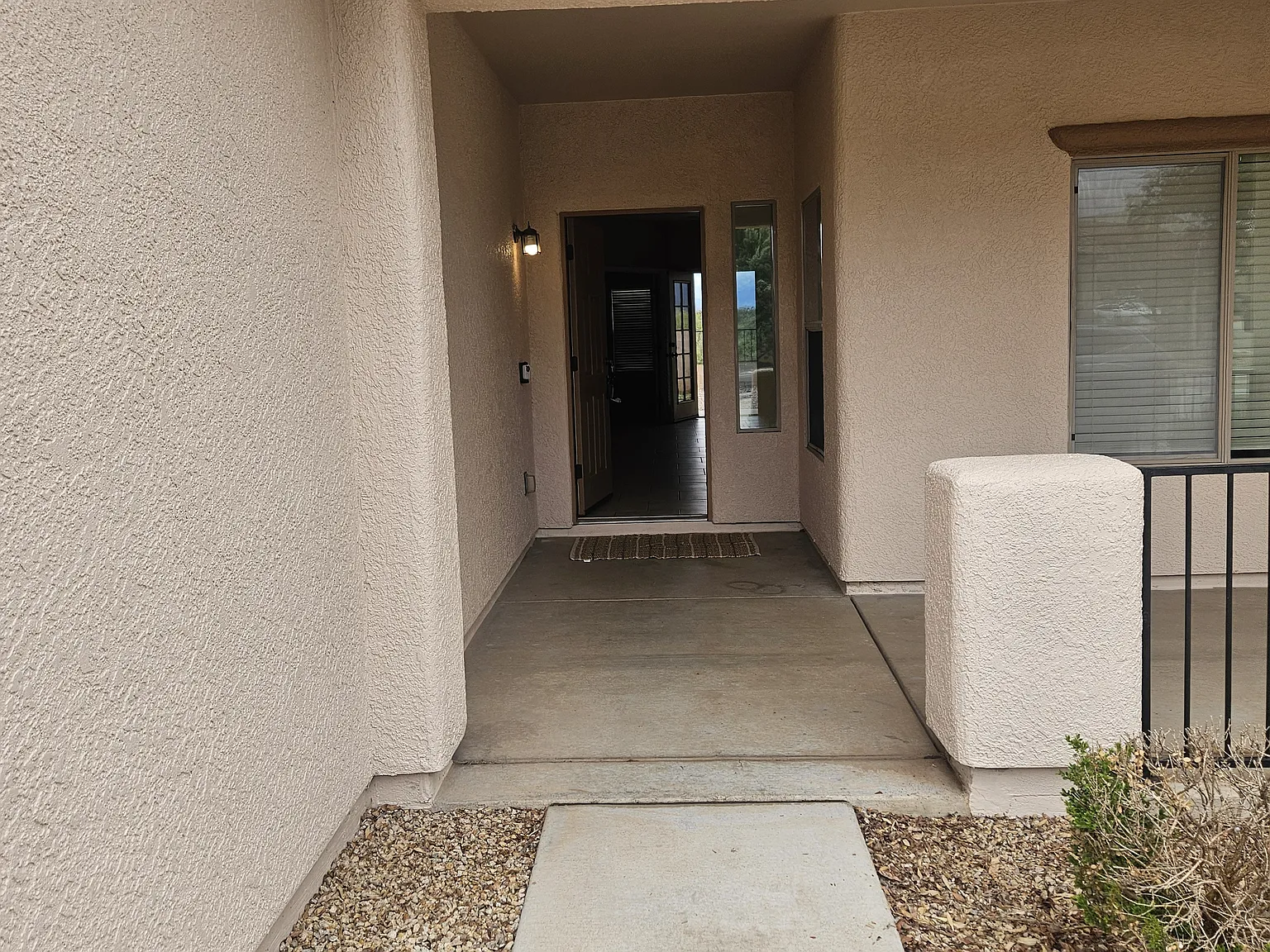 3 bed, 1365 sqft, $1,900 — Photo 4