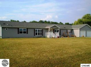 8109 Chippewa Trl, Mount Pleasant, MI 48858