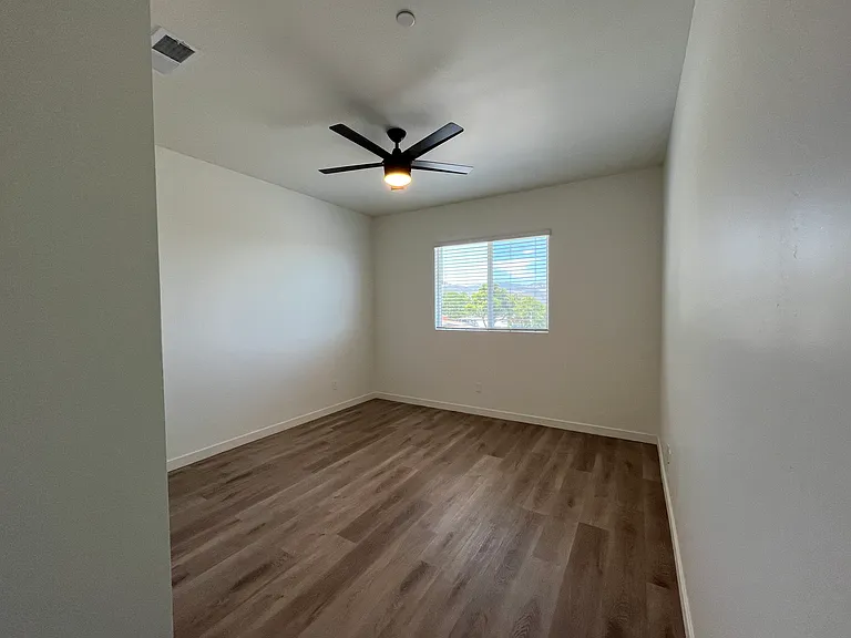 1715 Terrace Hill Dr — Photo 21