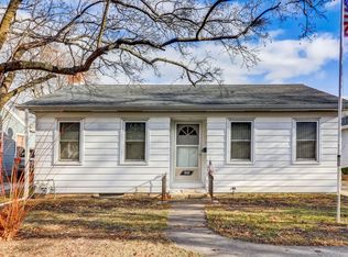 1943 Chestnut St, Waukegan, IL 60087