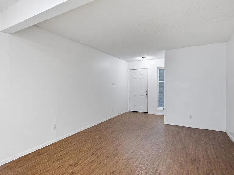 2705 Windswept Cv — Photo 5