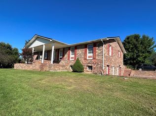 4390 E Lee Hwy, Max Meadows, VA 24360