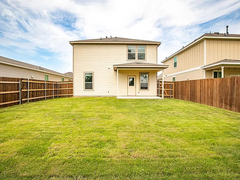 812 Black Alder St — Photo 32