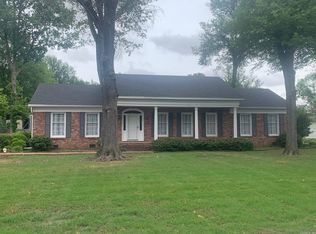1503 Red Bud Ln, Stuttgart, AR 72160