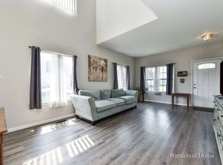22200 W Norwich Ct, Plainfield, IL 60544