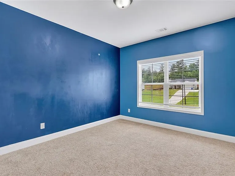 80 Whitley Ct — Photo 15
