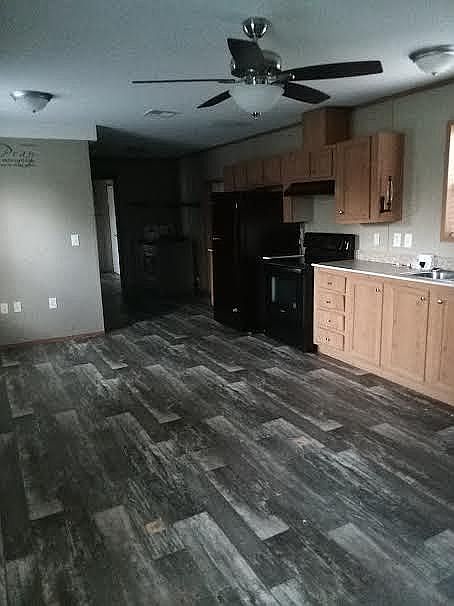 2nd image of 1320 Buena Vista Blvd #36