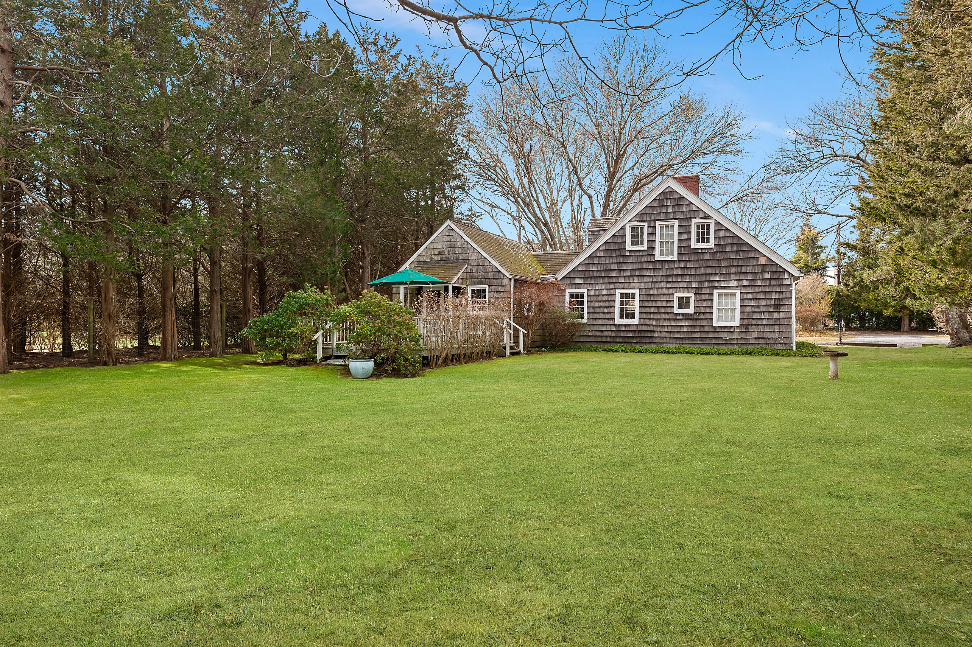 9 Cross Hwy In East Hampton Out East