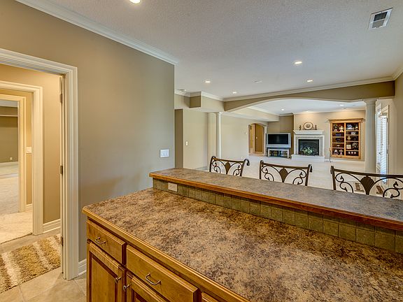 4th image of 4245 NE Tremont Ct