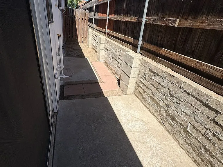 478 N Alessandro St — Photo 13