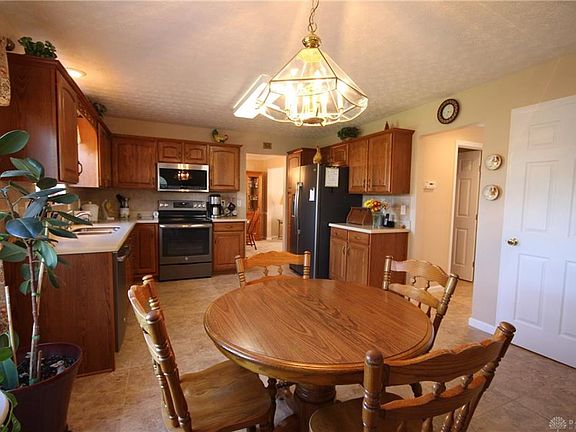 3rd image of 6959 Summergreen Dr