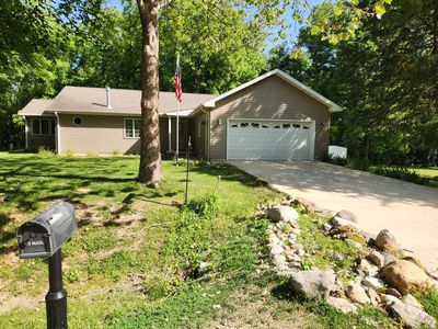 1 W Elmwood Dr, Putnam, IL, 61560