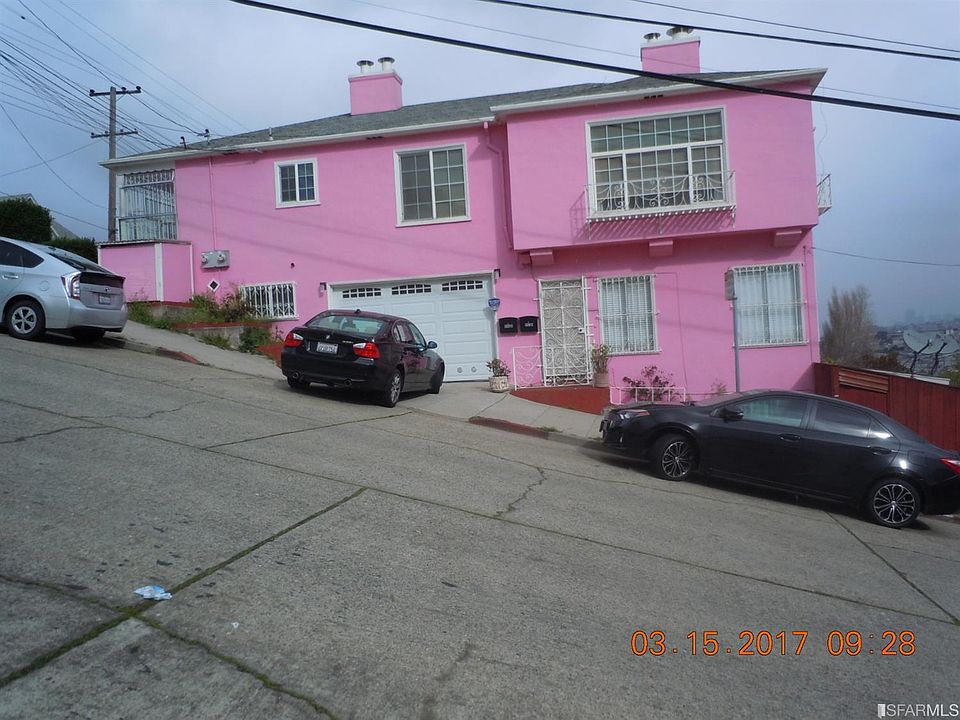 1st image of 995 Girard St
