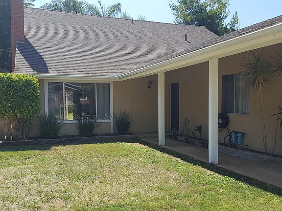 2nd image of 1449 Esperanza Way