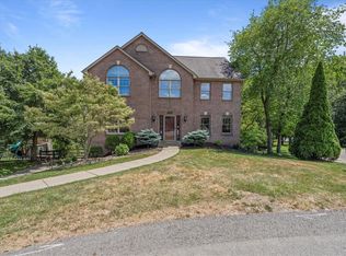 515 Ridge Ct, Cranberry Township, PA 16066