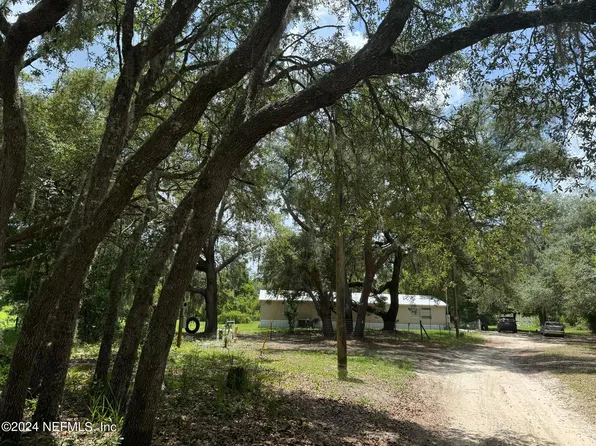 133 POPLAR Drive, Interlachen, FL 32148