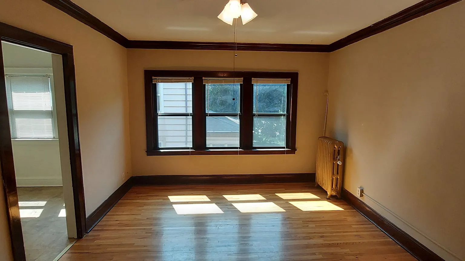 451 Fairview Ave N — Photo 1