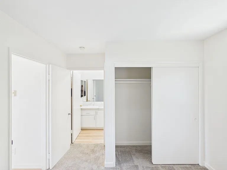 298 Eddie Dr — Photo 28
