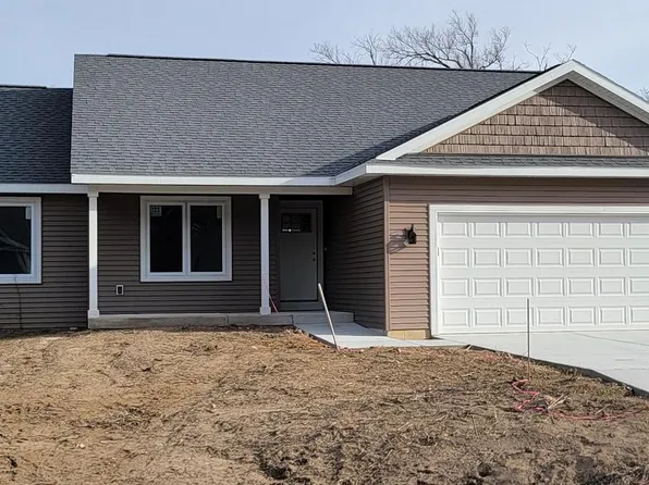 11512 North Indian Summer Drive, Edgerton, WI 53534