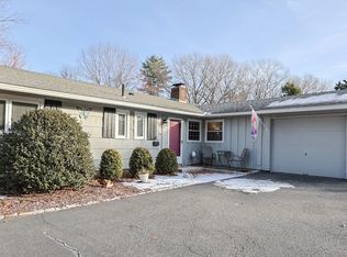 11 Edith Rd, Framingham, MA 01701